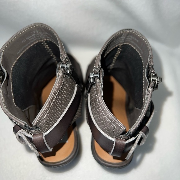 DV (Dolce Vita) Teisha size 7 1/2 Open Toe Taupe Block Style Heeled Shoes - Picture 8 of 16